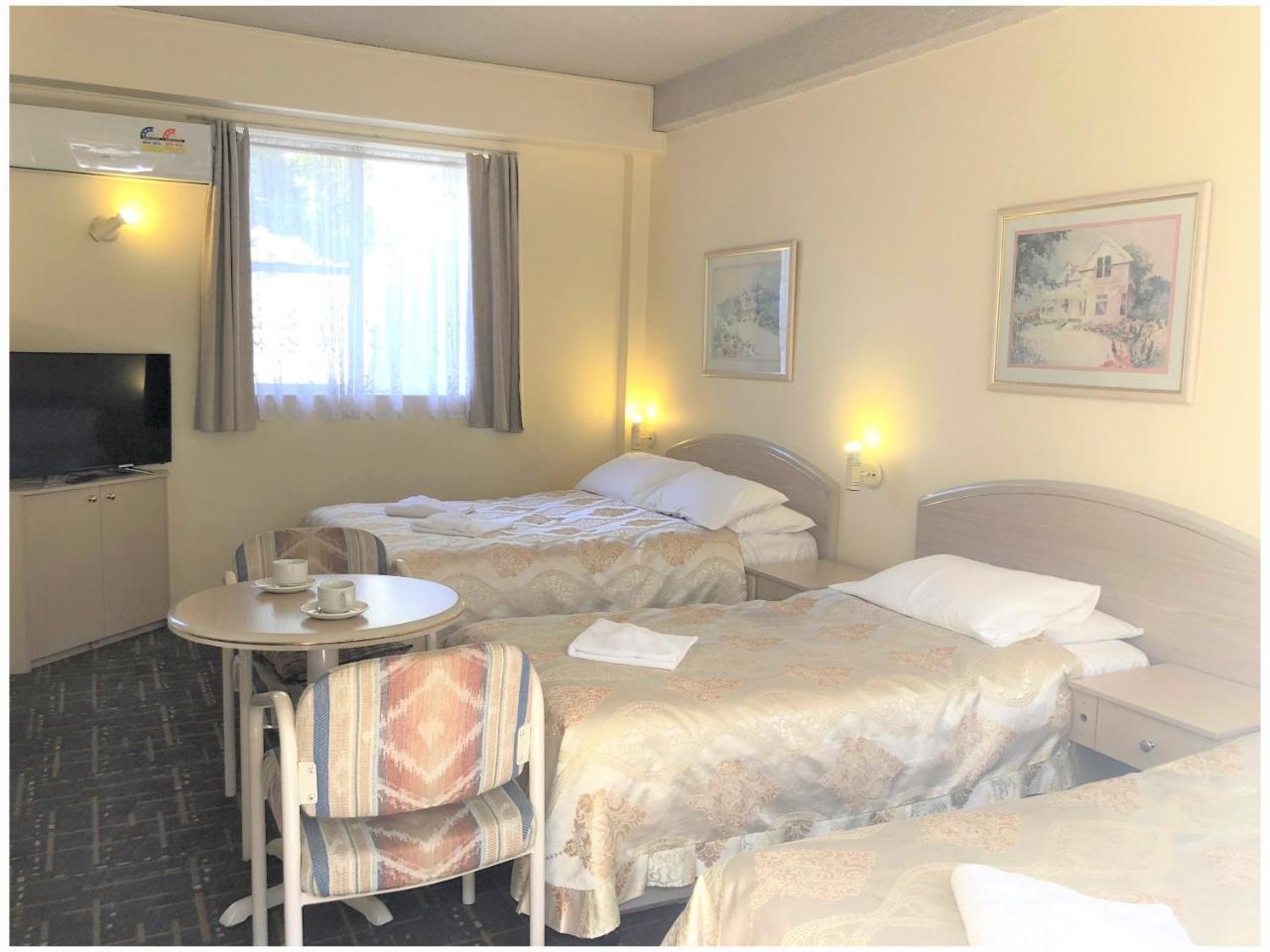 The Clarendon Motel Катумба Екстериор снимка