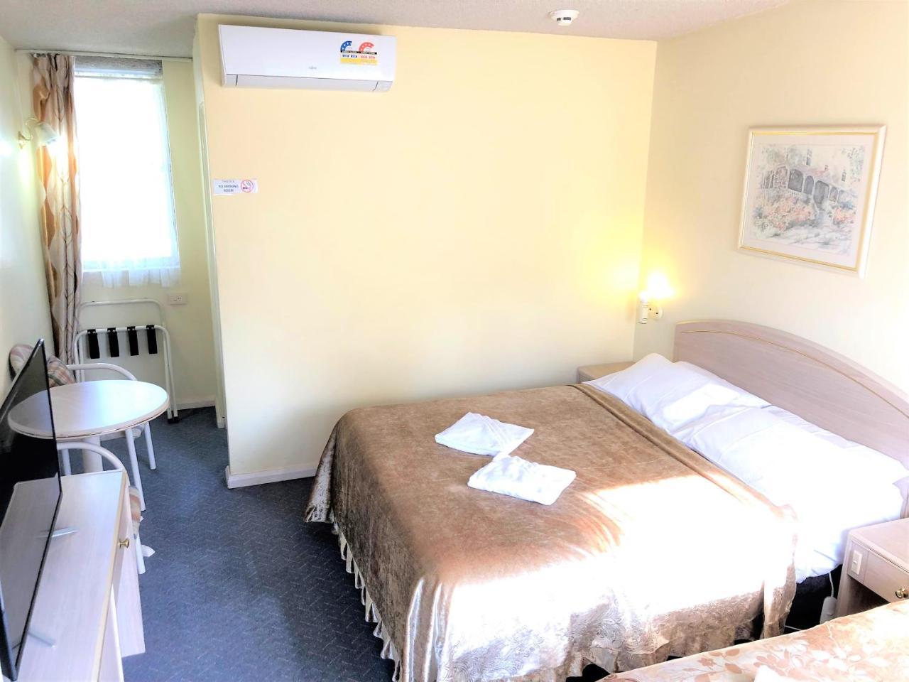 The Clarendon Motel Катумба Екстериор снимка